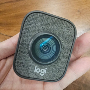 로지텍 스트리밍 웹캠