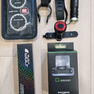 자전거 전조등 센서 후미등 핸드폰 거치대 자물쇠새상품급 이미지