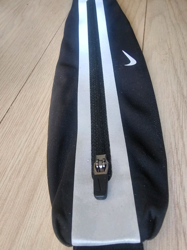 미사용 나이키 러닝 슬림 웨이스트백 / 힙색 판매합니다--1