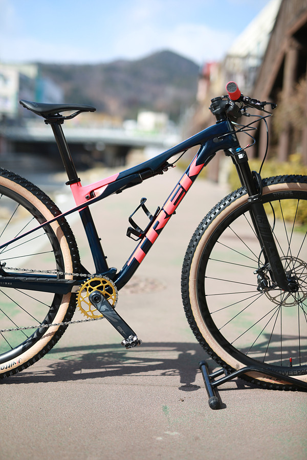 *가격인하*상태 좋음*22년 트렉 슈퍼칼리버 9.8 GX AXS S -29인치---4