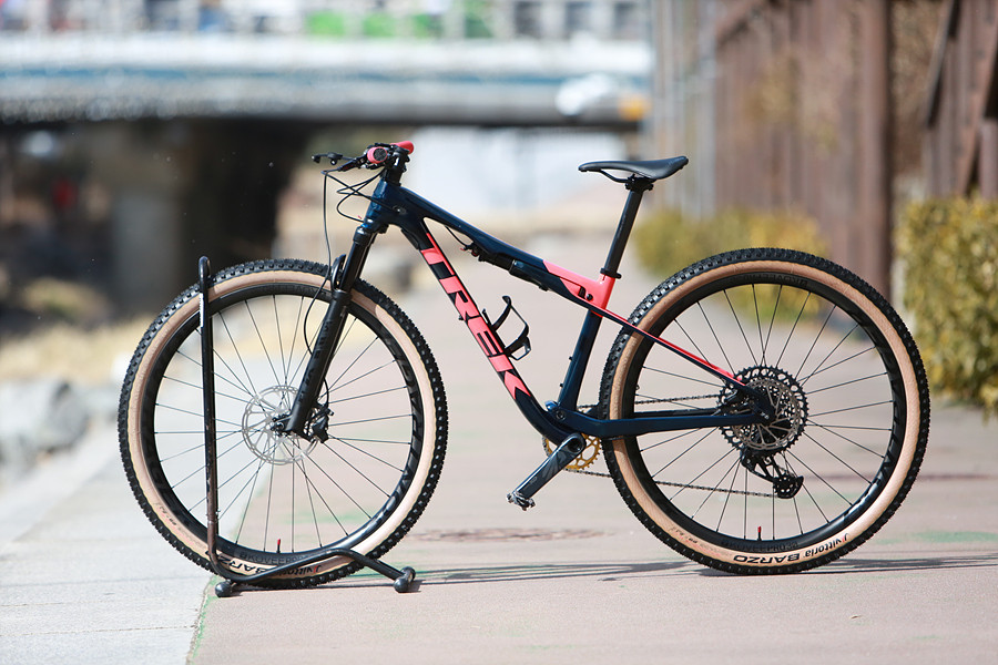 *상태 좋음*22년 트렉 슈퍼칼리버 9.8 GX AXS S -29인치---1