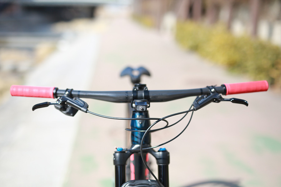 *상태 좋음*22년 트렉 슈퍼칼리버 9.8 GX AXS S -29인치---8