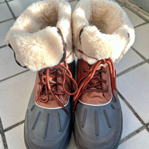 [판매] UGG 어그 시트 뷰트 / 270mm(UK8) / 상태좋음 / 네고가능 이미지
