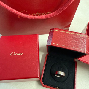 까르띠에 러브링 화이트골드 5.5mm 57호