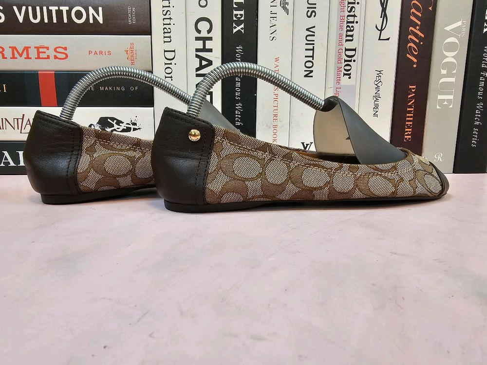 코치 여성 플랫슈즈 단화 250--3