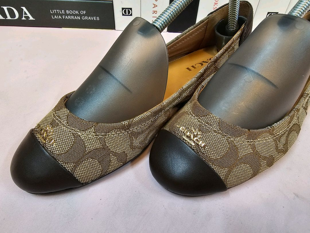 코치 여성 플랫슈즈 단화 250--9