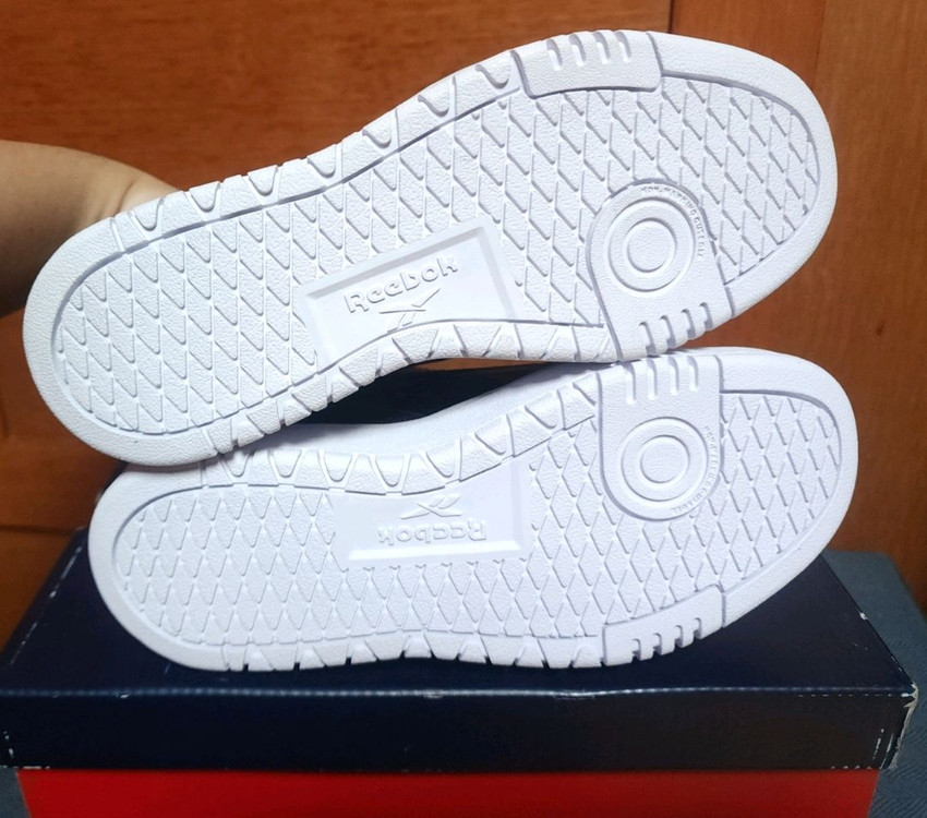 리복 운동화 새상품 천연가죽 230 런닝화 소가죽--6