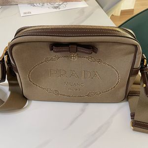 프라다 미니 크로스백