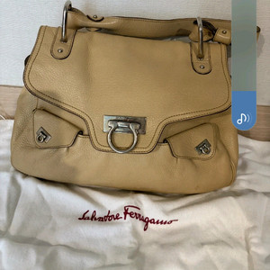 페라가모 토트백