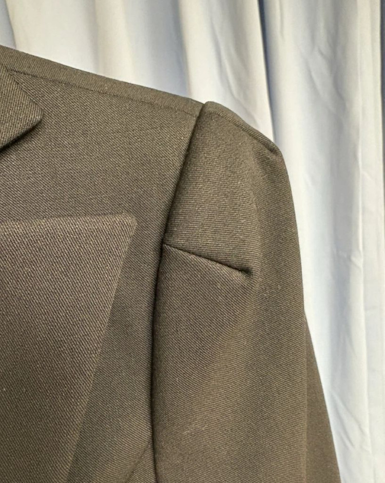 엠포니오 아르마니 여성자켓--3