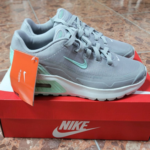 나이키 에어맥스 여성 230 새상품