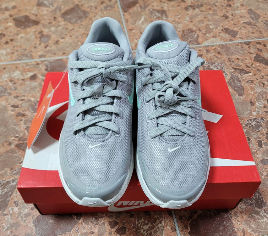 나이키 에어맥스 여성 230 새상품--1