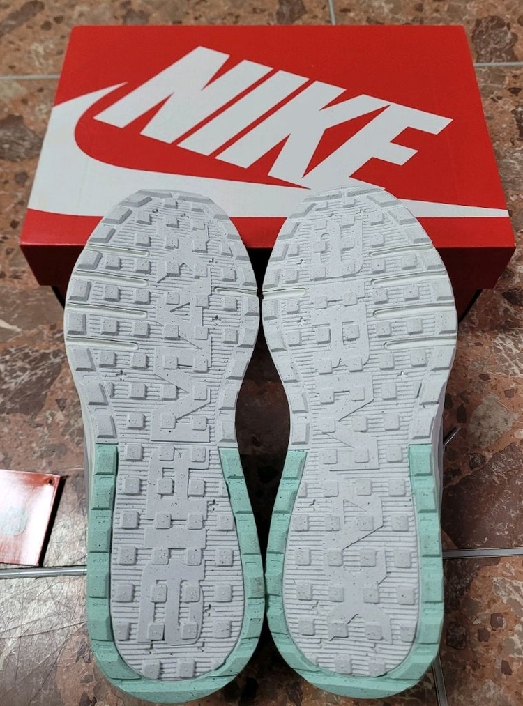 나이키 에어맥스 여성 230 새상품--4