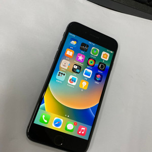 아이폰8 256GB 블랙 A급 배터리100% 자녀폰 레트로 감성 인스타 사진폰 209339