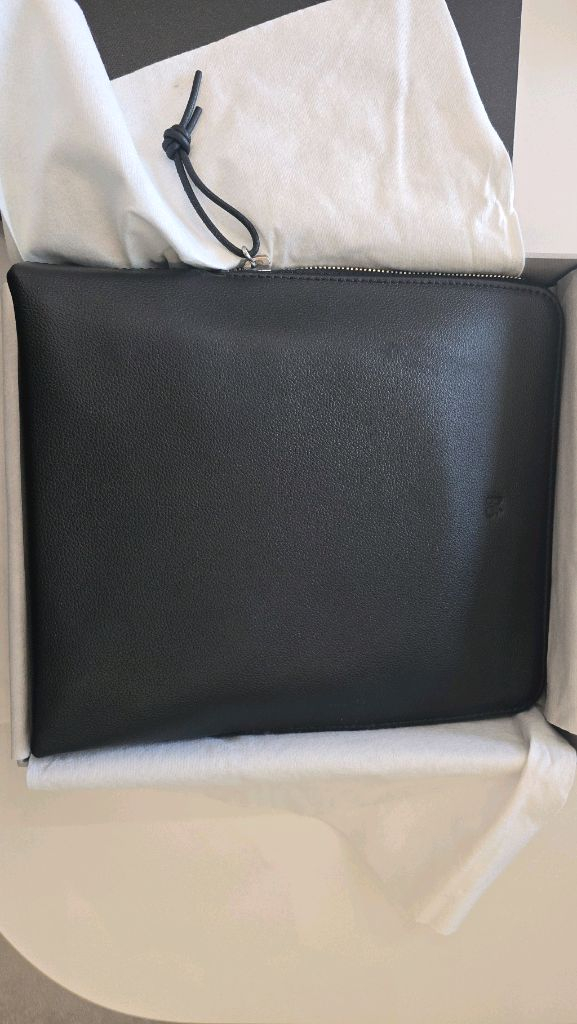 b&o beoplay H100 인피니트블랙 풀박스--1