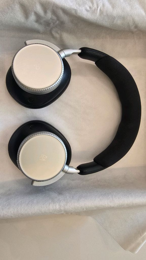 b&o beoplay H100 인피니트블랙 풀박스--2