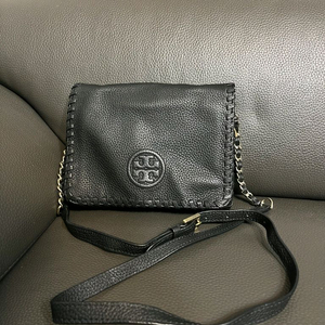 토리버치 블랙 가죽 미니 크로스백 가방