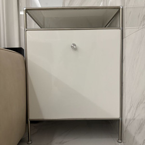 아크리코 로봇청소기 수납장