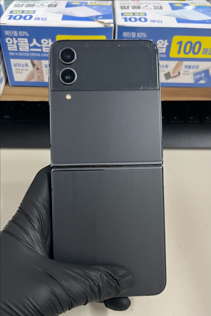 갤럭시Z플립4 256G 블랙 S급!--1