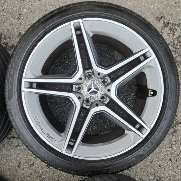 벤츠 CLS W257 AMG 19인치 휠타이어 세트 팔아요 이미지