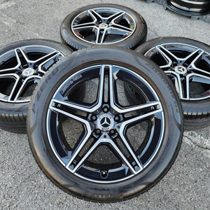 벤츠 GLB X247 19인치 휠타이어 세트 팔아요 235 50 19 이미지
