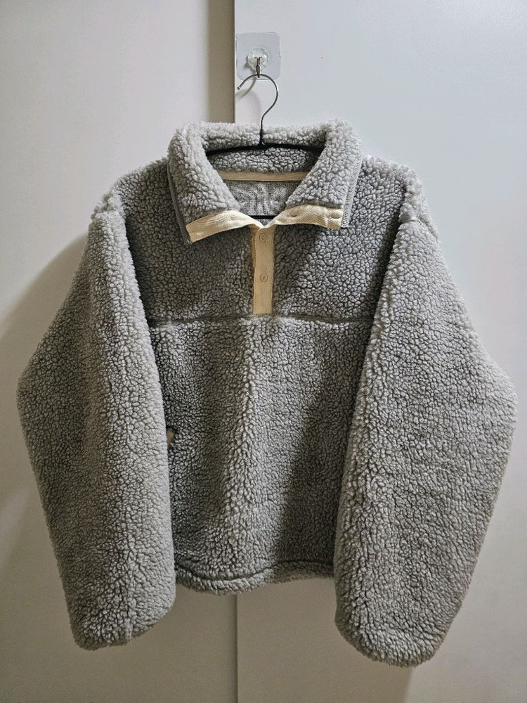 더미튼 후리스--1