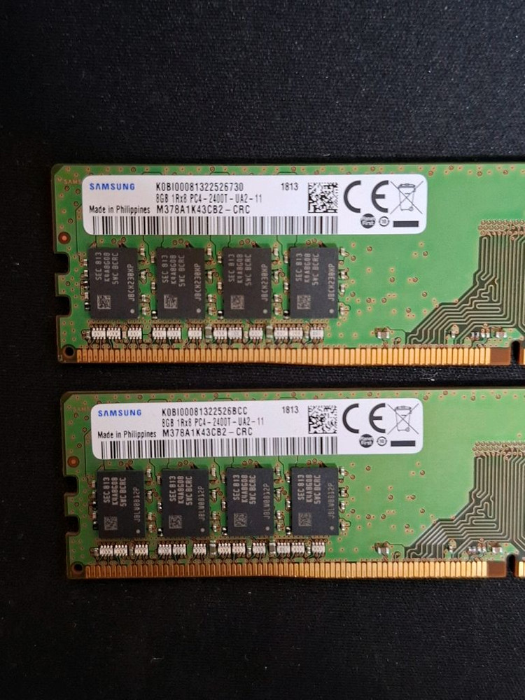 삼성 메모리 DDR4 2400t 16GB(8GB두개)--1