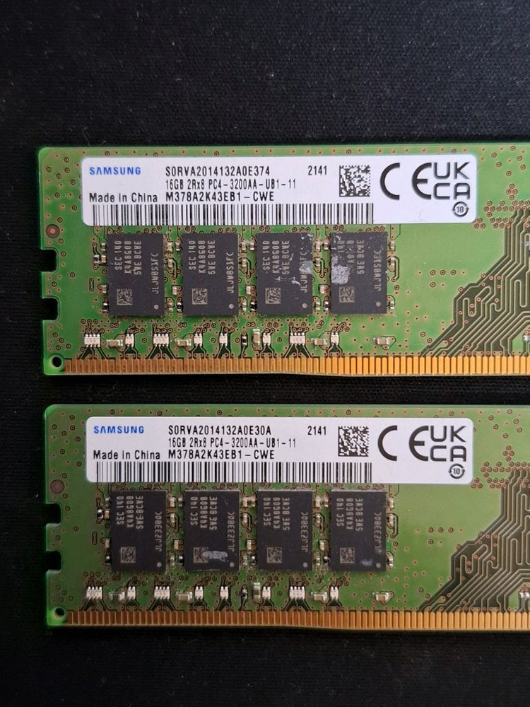 삼성 메모리 DDR4 3200 32GB(16GB두개)--1