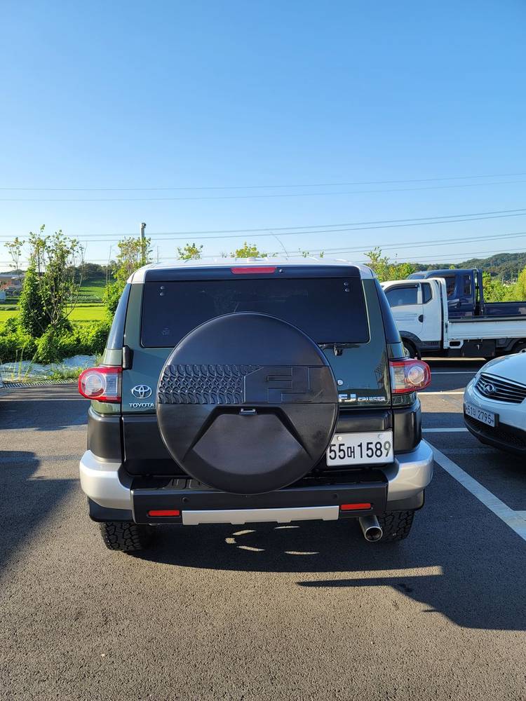 SUV 캠핑카 이미지