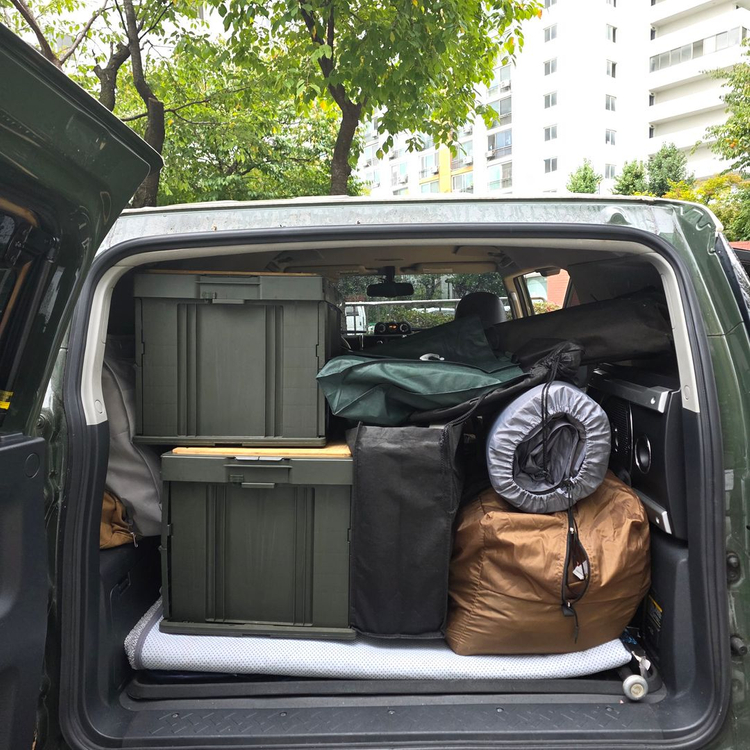 SUV 캠핑카 이미지