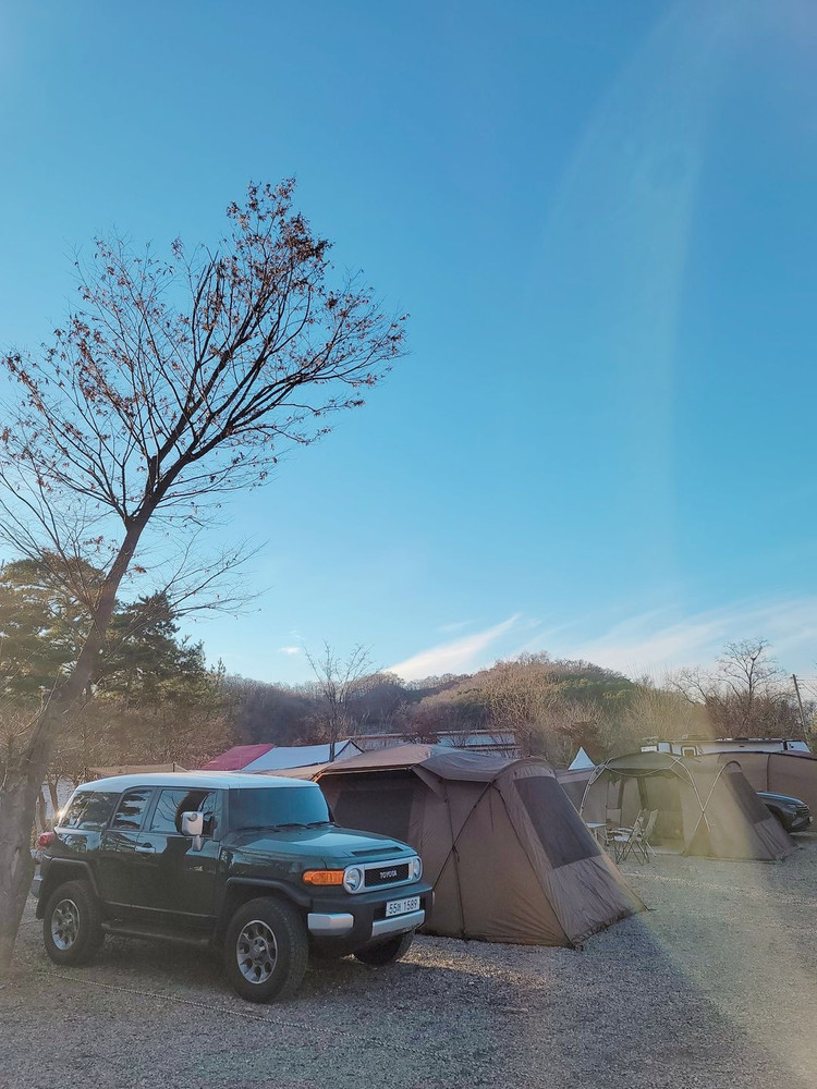 SUV 캠핑카 이미지