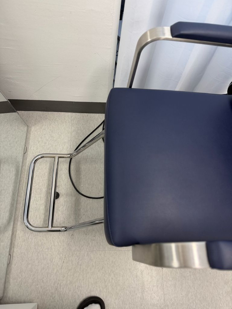 미용실 전동 의자 실사용적음(분해해놓음) 이미지