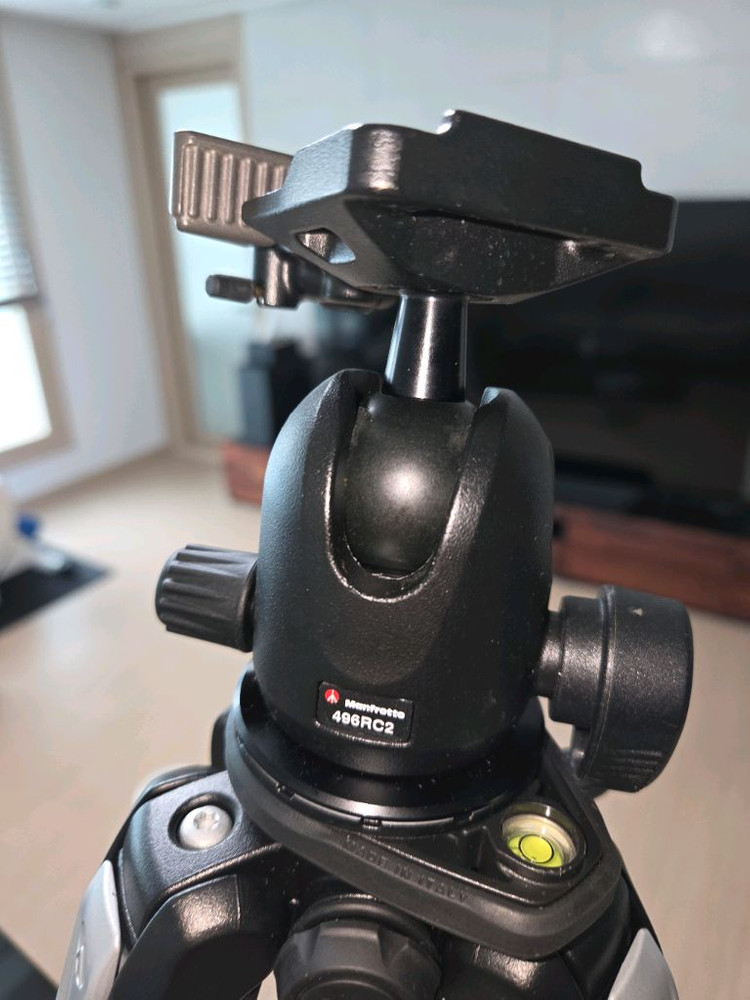 MT190CXPRO4 삼각대와 496RC2 볼헤드 세트--2