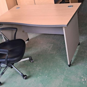 머리받침메쉬의자 망사의자 팝니다