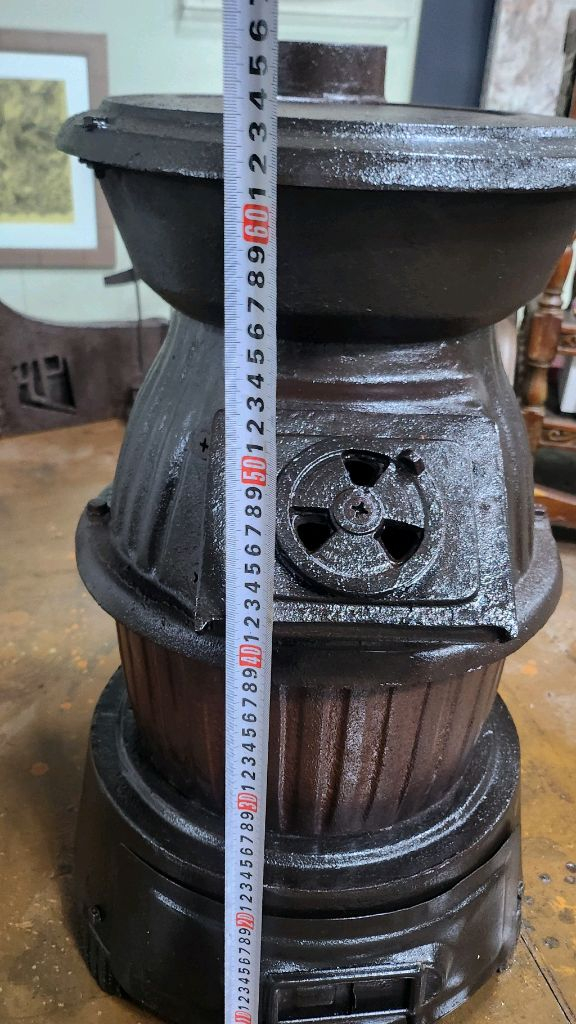 유럽풍 앤틱 주물 난로 이미지