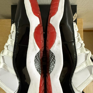 에어 조던 11 로우 브레드 245 / 상태 좋음 이미지