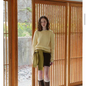 (마지막가격) 하네 울 트림 니트 버터 칼라 m사이즈