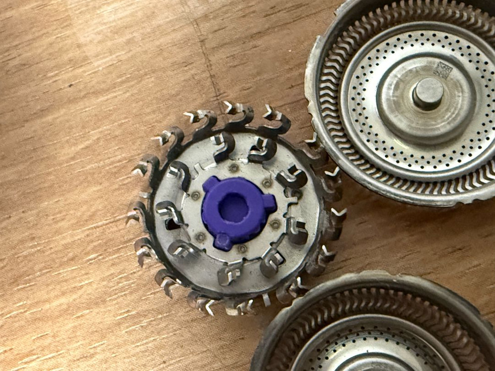 전기면도기 교체용 면도날 세트 이미지