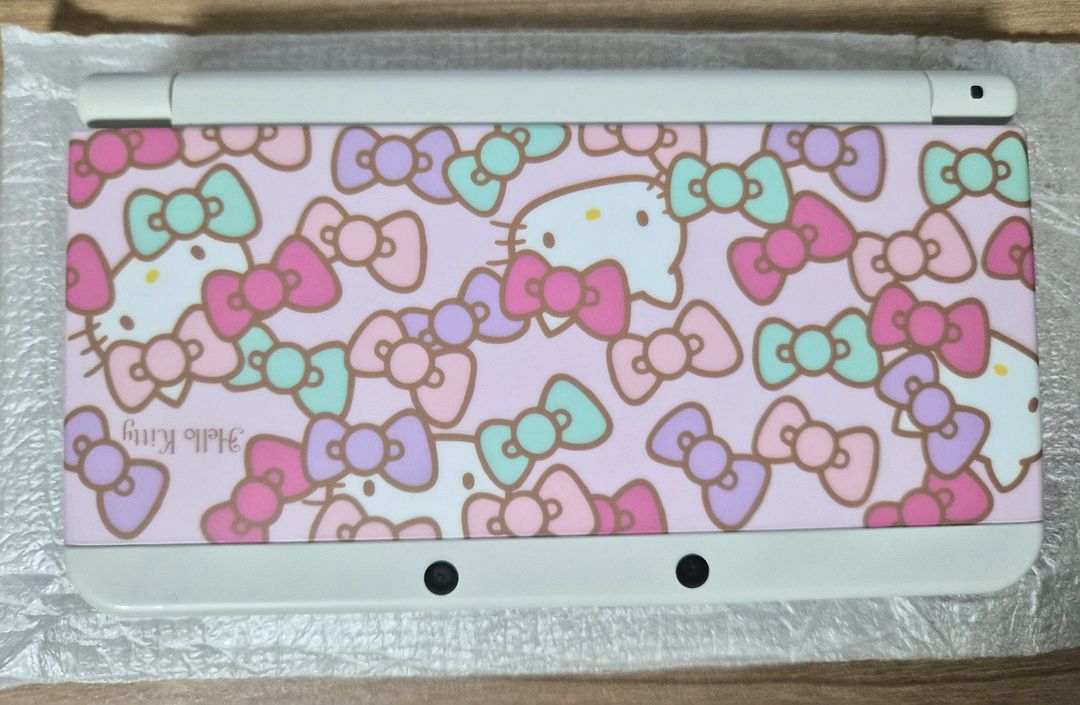 일판 닌텐도 New 3DS 뉴작다수 헬로키티 에디션--1