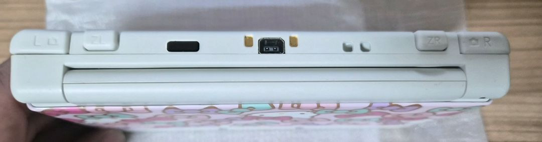 일판 닌텐도 New 3DS 뉴작다수 헬로키티 에디션--3