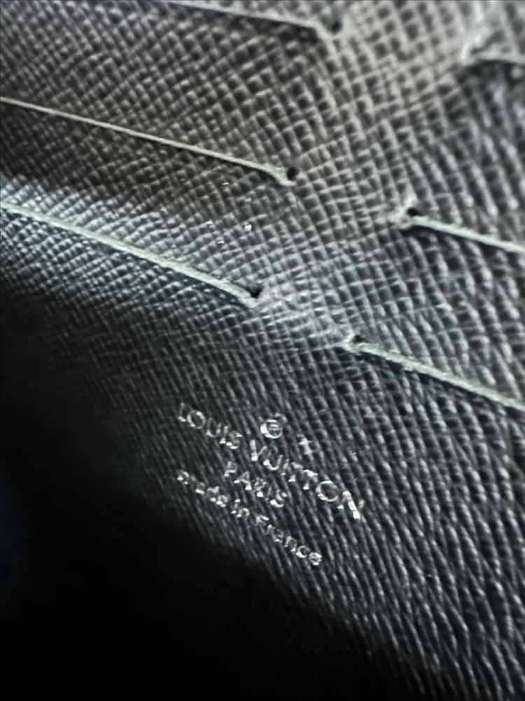 루이비통 블랙 가죽 카드클러치백--2