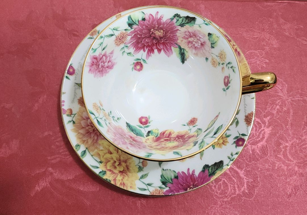 예쁜 본차이나 커피잔 찻잔 2조.--3