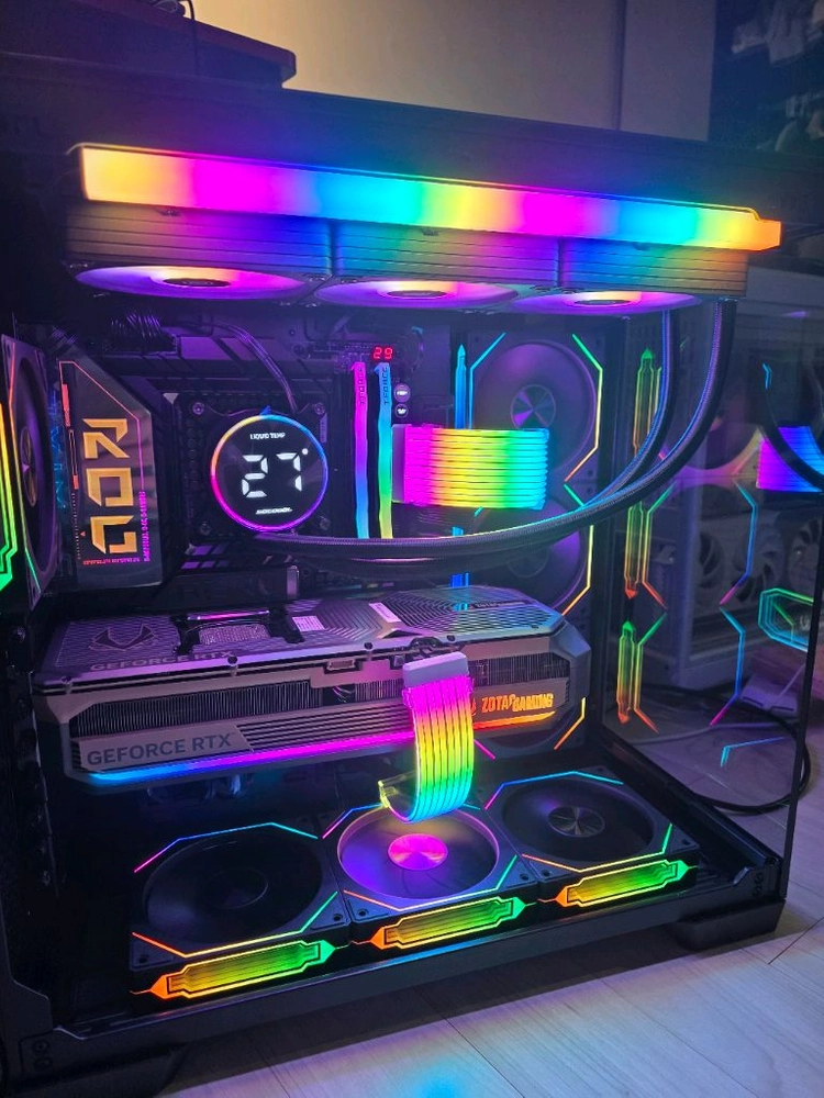 인텔 울트라9 285K RTX5090 AMP 익스트림PC 이미지