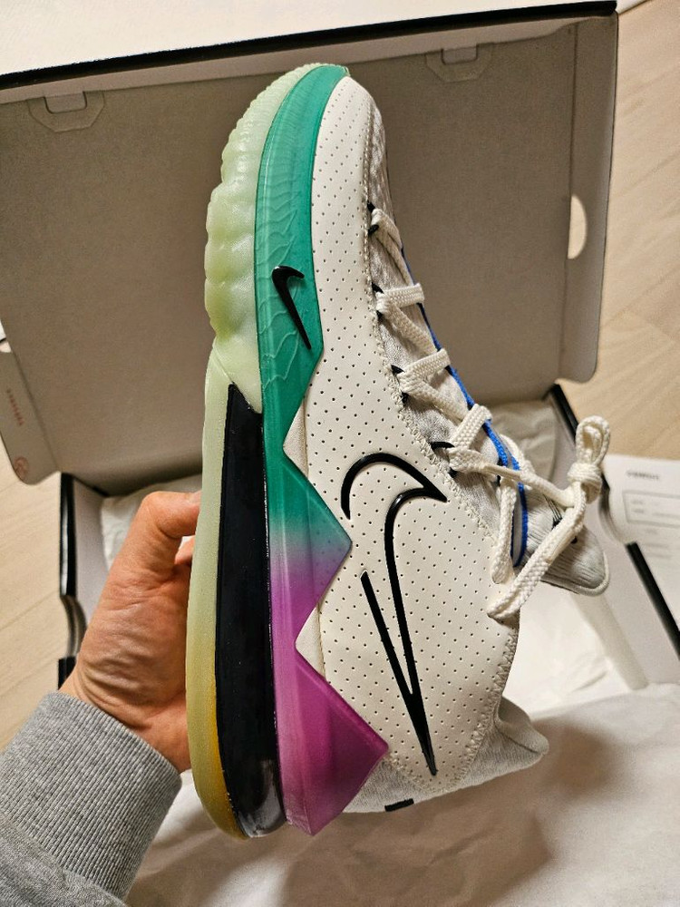 나이키 르브론 17 로우 글로우 인 더 다크 야광--2