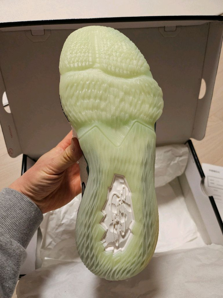 나이키 르브론 17 로우 글로우 인 더 다크 야광--3