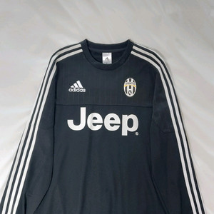 15-16 티로15 스웨트탑 유벤투스 커스텀 팝니다.