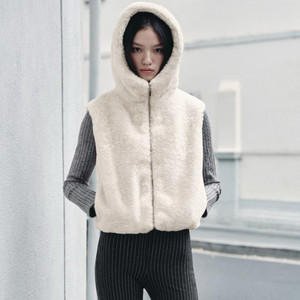 [급처/무배]ZARA 자라 페이크 퍼 후드 베스트