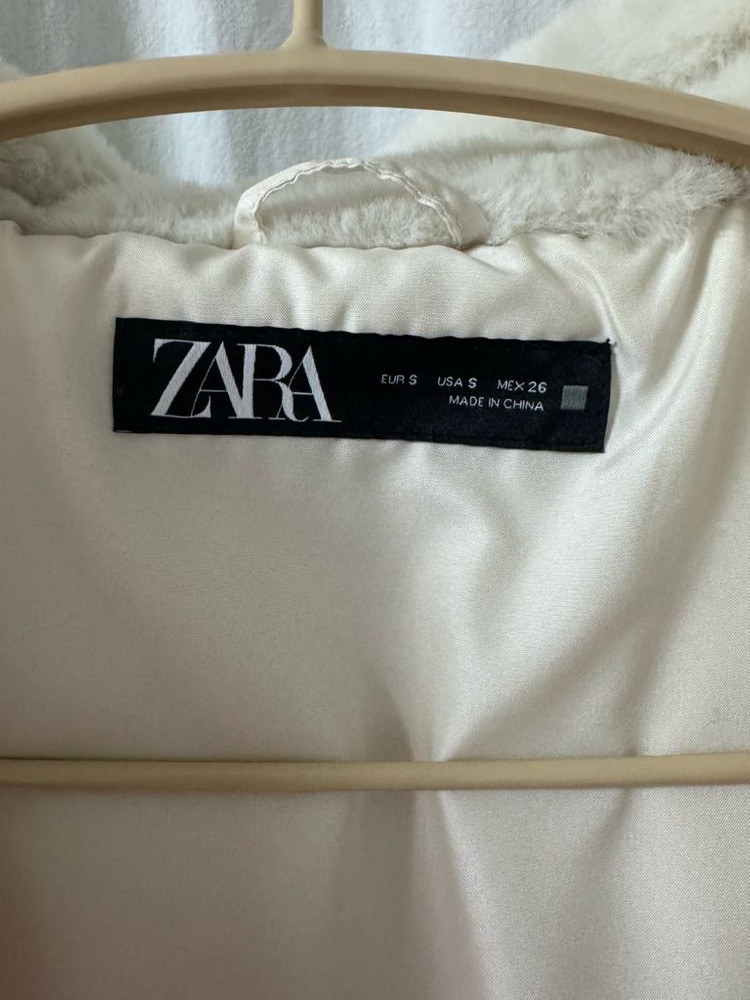 [급처/무배]ZARA 자라 페이크 퍼 후드 베스트--5
