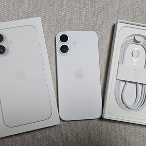 아이폰16 256GB 화이트 선약가능 사이클26회 새폰같은 특SS급