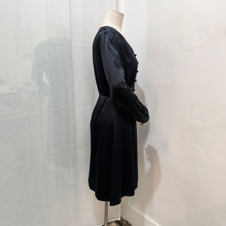 콩단추 브이넥 샤이닝 광택 미디원피스 하객룩 파티룩 3792 이미지